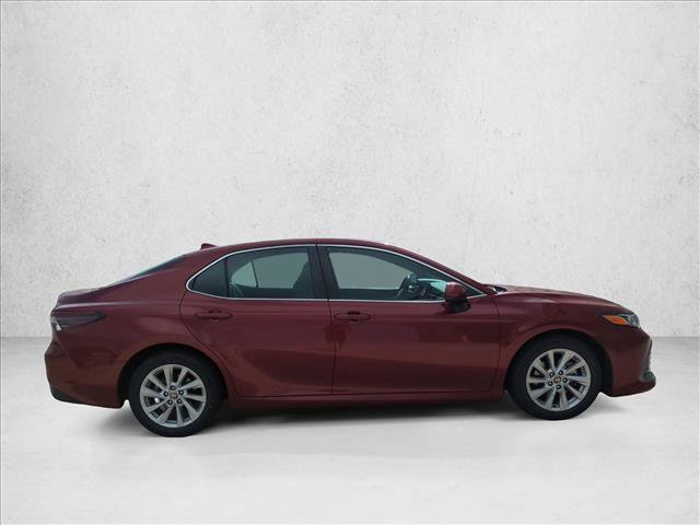Certified 2022 Toyota Camry LE image 4