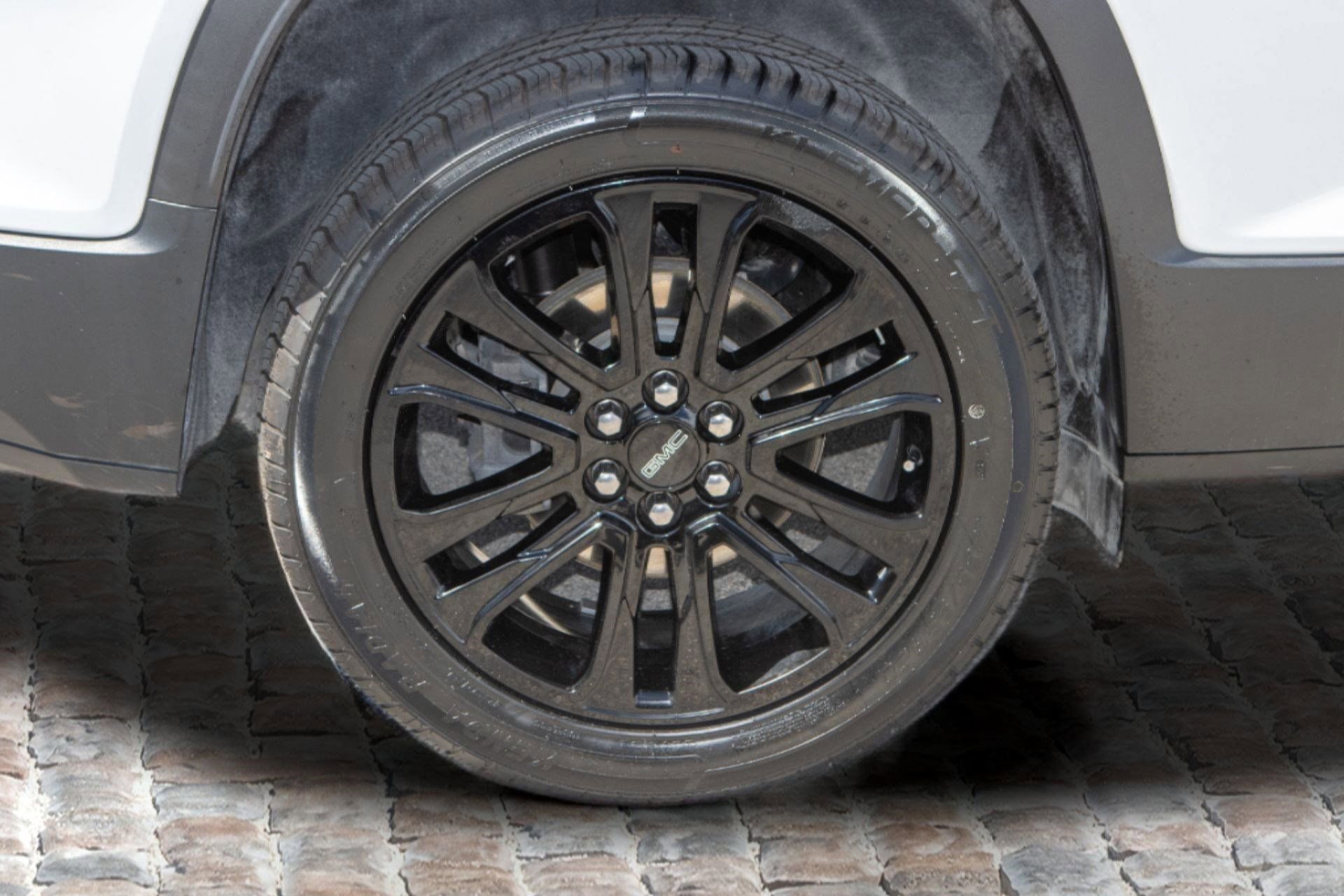 Certified 2022 GMC Acadia SLE w/ Driver Convenience Package image 44