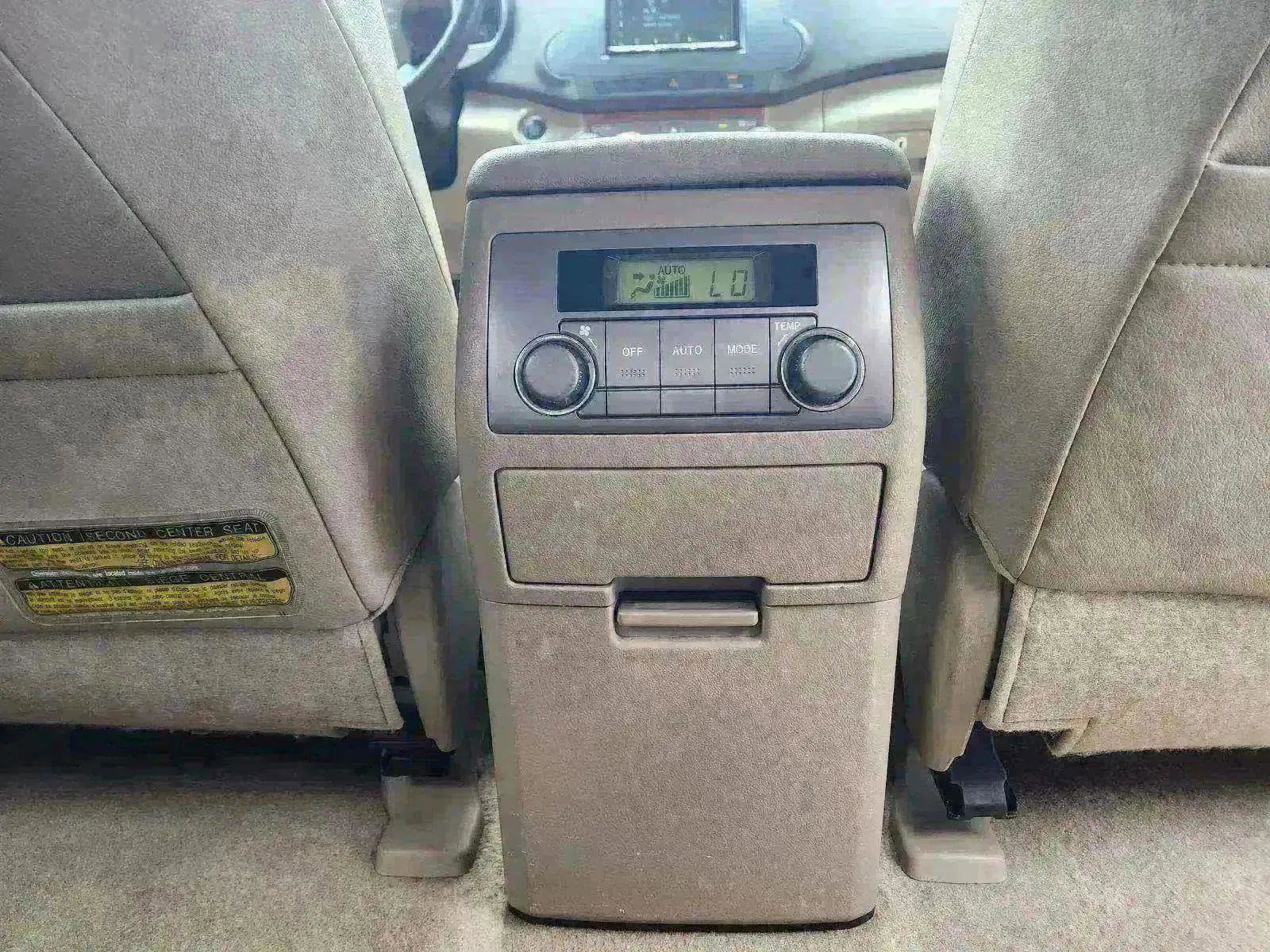 Used 2010 Toyota Highlander Limited image 33