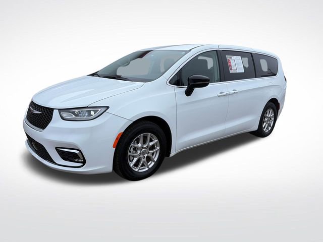 Used 2024 Chrysler Pacifica Touring-L FWD image 1