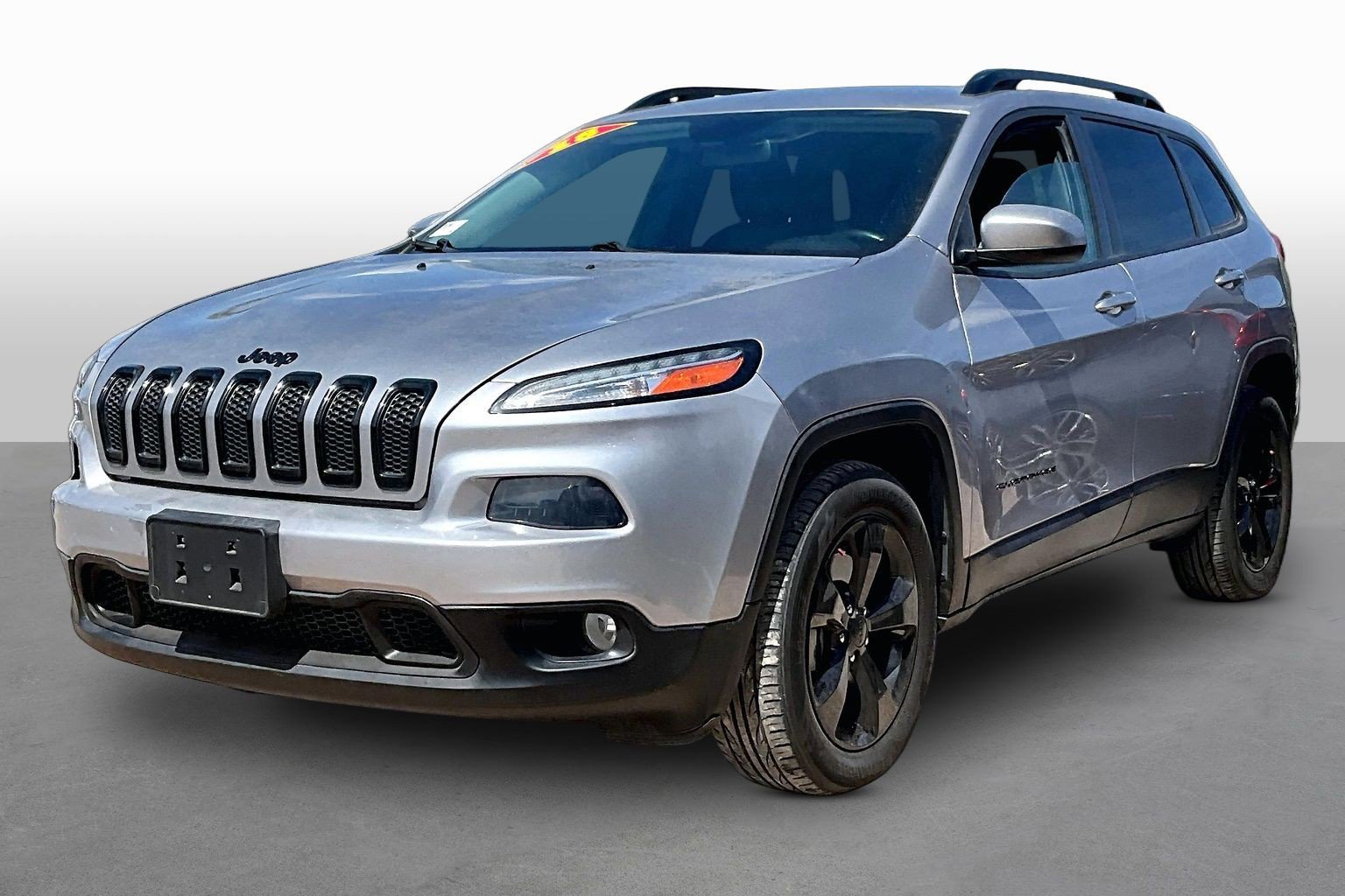 Used 2018 Jeep Cherokee Latitude w/ Altitude Package