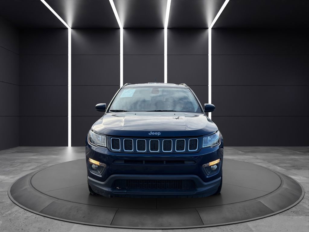 Used 2019 Jeep Compass Latitude w/ Cold Weather Group image 2