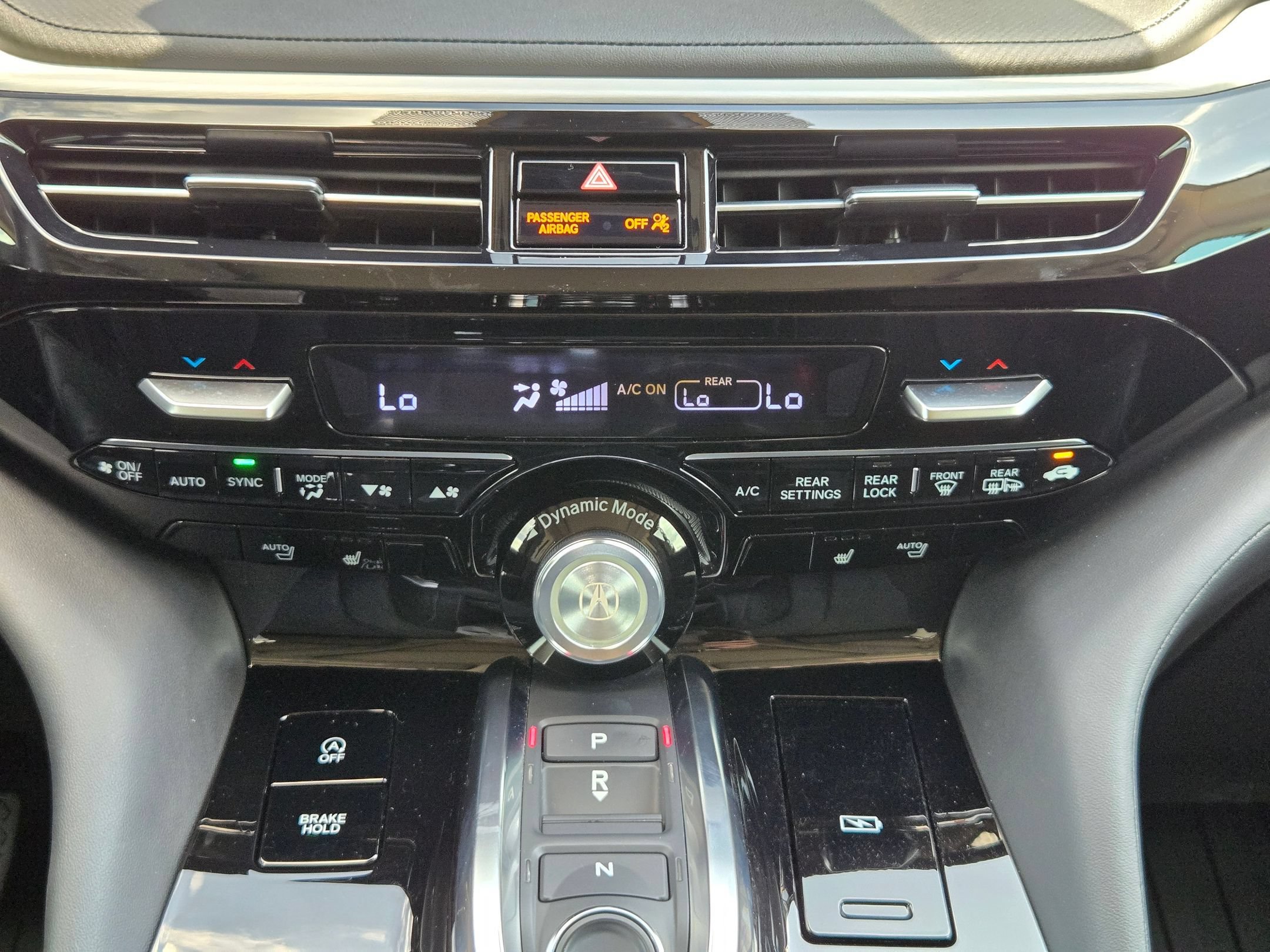 Used 2024 Acura MDX SH-AWD w/ Technology Package image 19