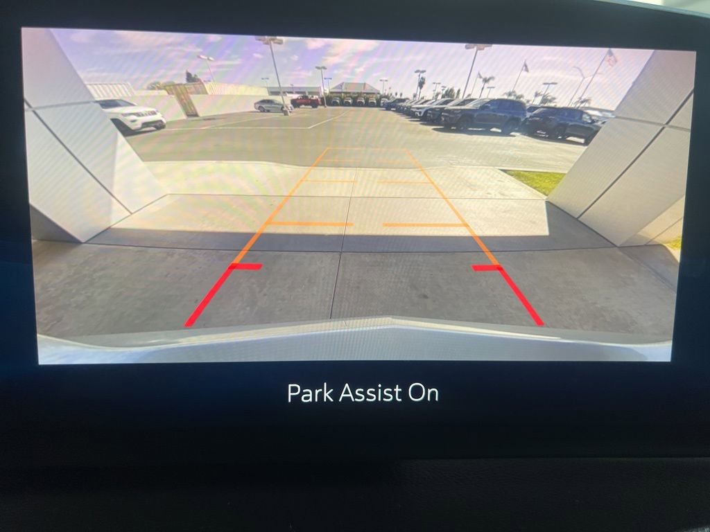 Used 2024 Cadillac XT4 Premium Luxury image 32