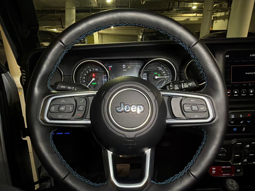 Used 2022 Jeep Wrangler Unlimited Rubicon 4xe w/ Cold Weather Group AWD/4WD image 24