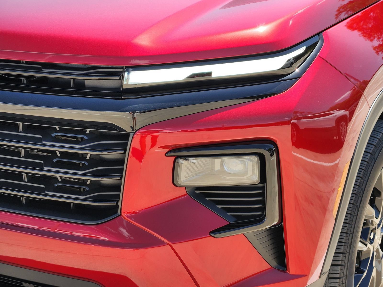 New 2026 Chevrolet Traverse LT w/ Midnight/Sport Edition FWD image 9