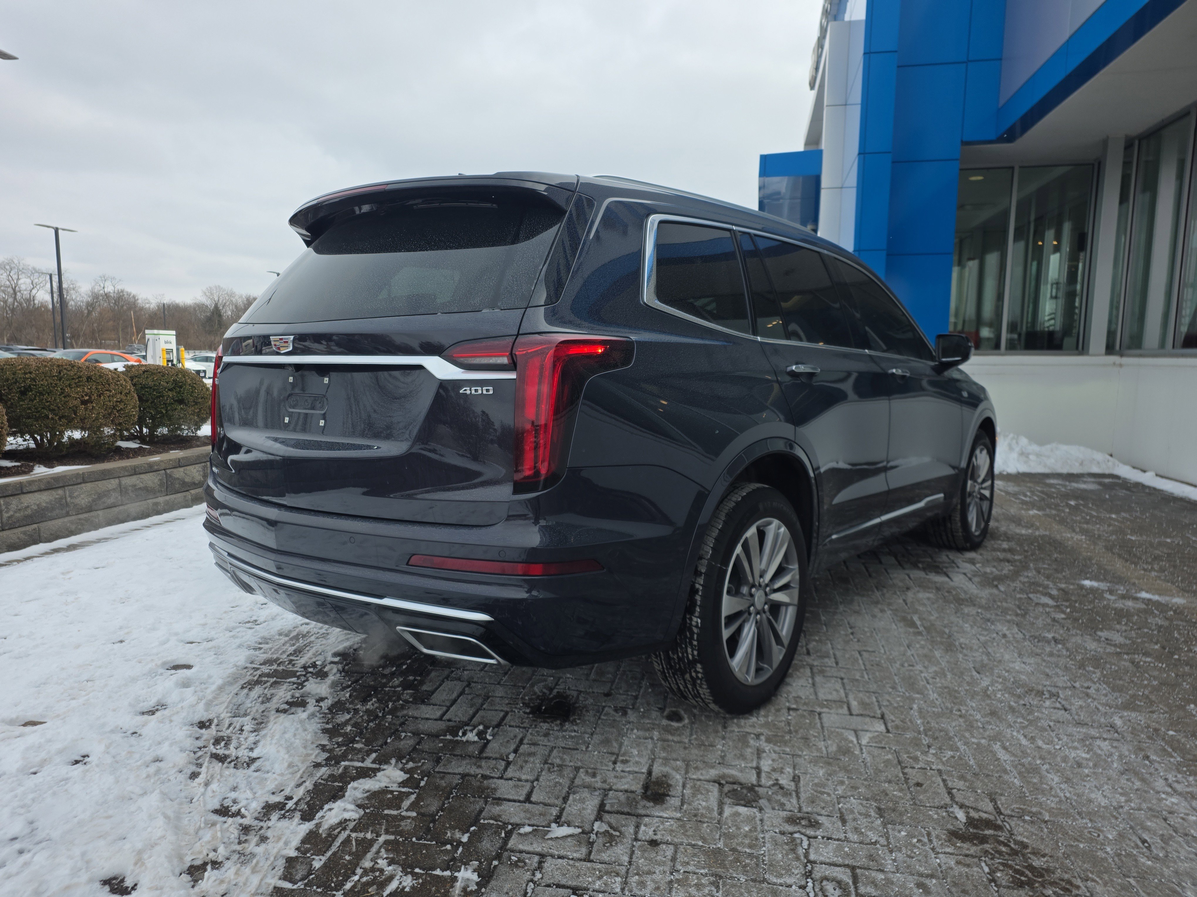 Certified 2025 Cadillac XT6 Premium Luxury image 5