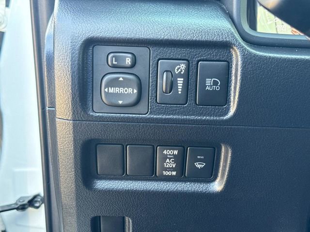 Used 2024 Toyota 4Runner TRD Off-Road Premium AWD/4WD image 28