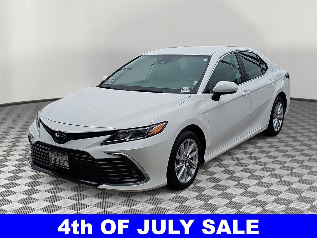 Used 2023 Toyota Camry LE FWD image 7