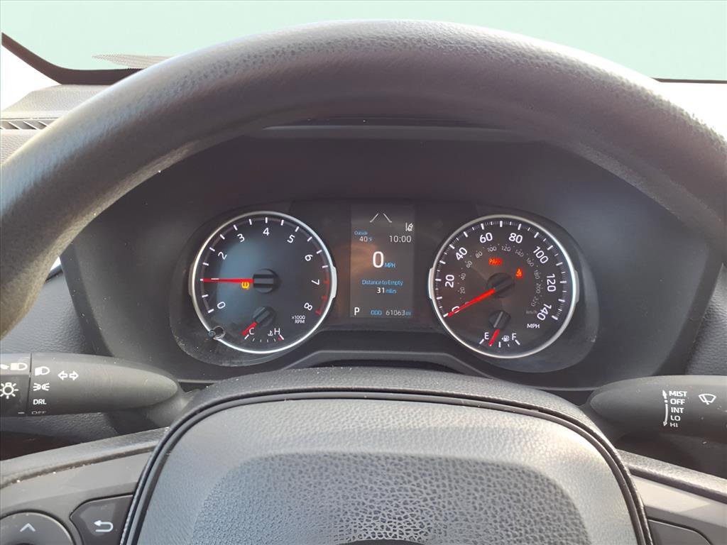Used 2021 Toyota RAV4 LE image 10