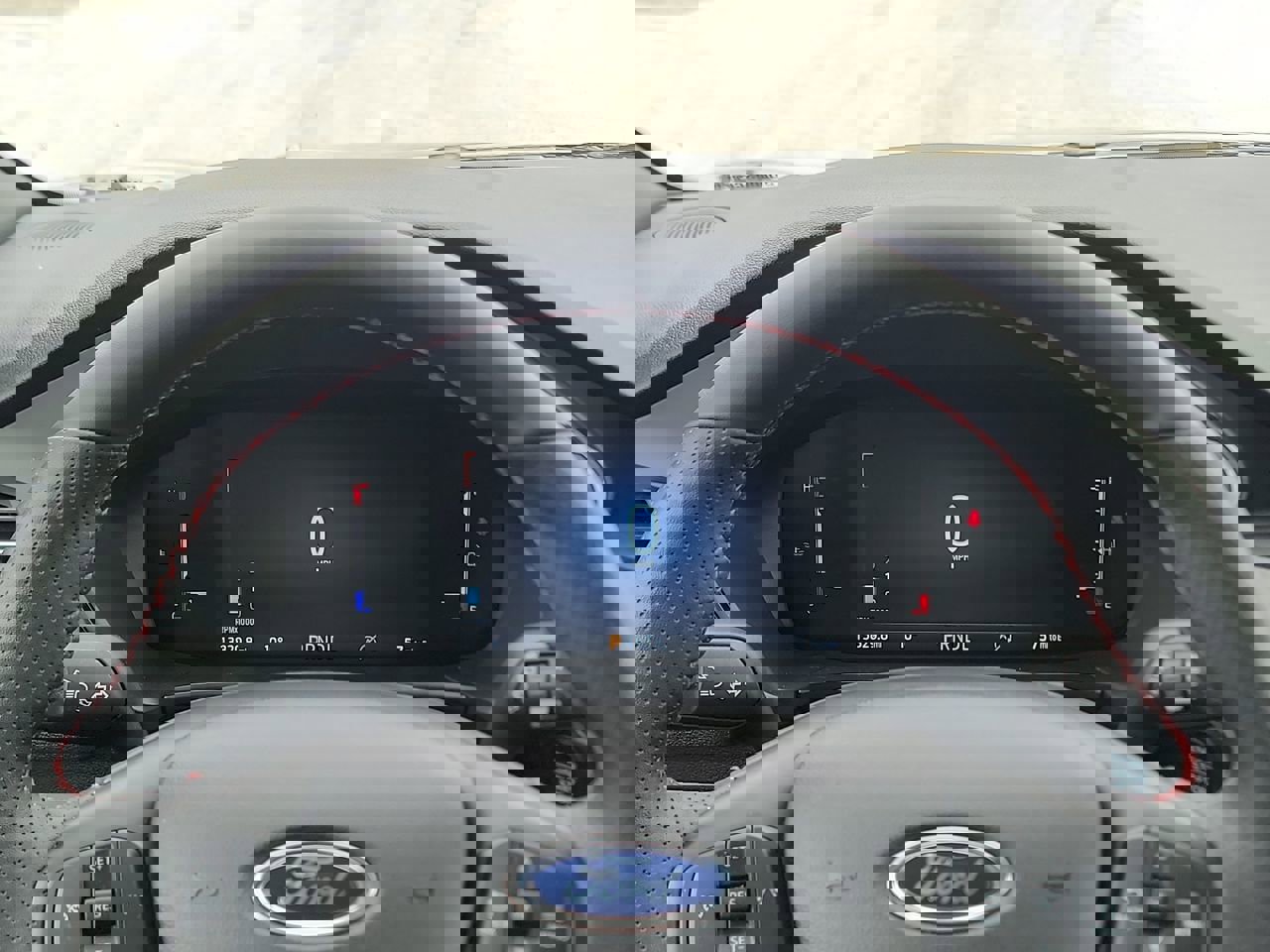 Used 2025 Ford Escape ST-Line image 15