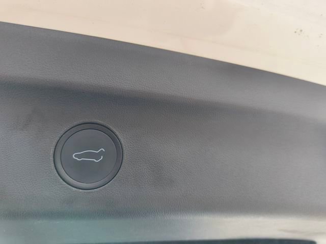 Used 2021 Tesla Model Y Long Range image 25