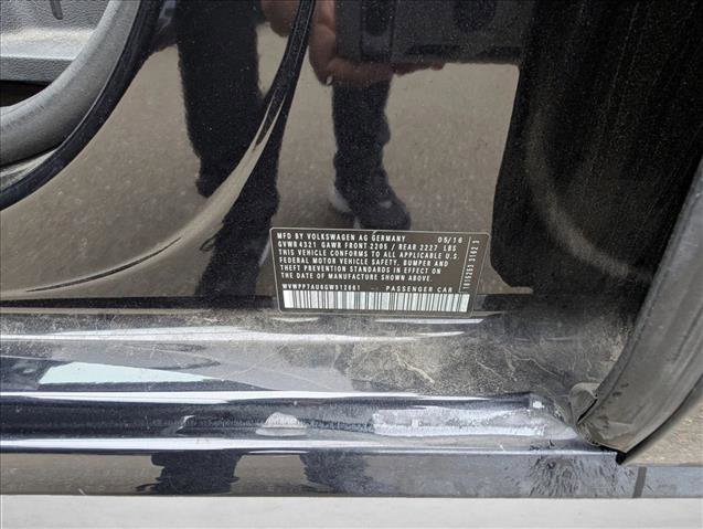 Used 2016 Volkswagen e-Golf SEL Premium image 18