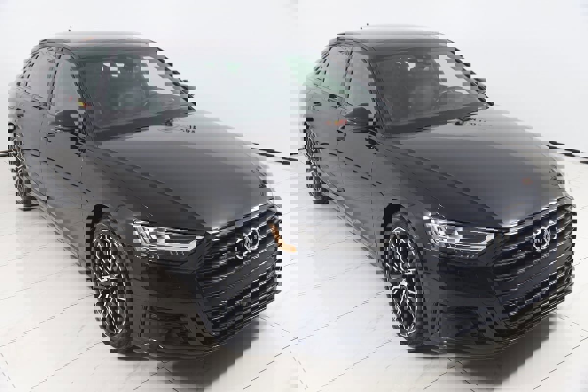 Used 2020 Audi A8 L 4.0T w/ Sport Plus Package image 47