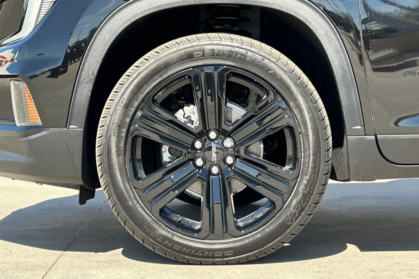 New 2026 GMC Acadia Elevation w/ Black Edition image 27