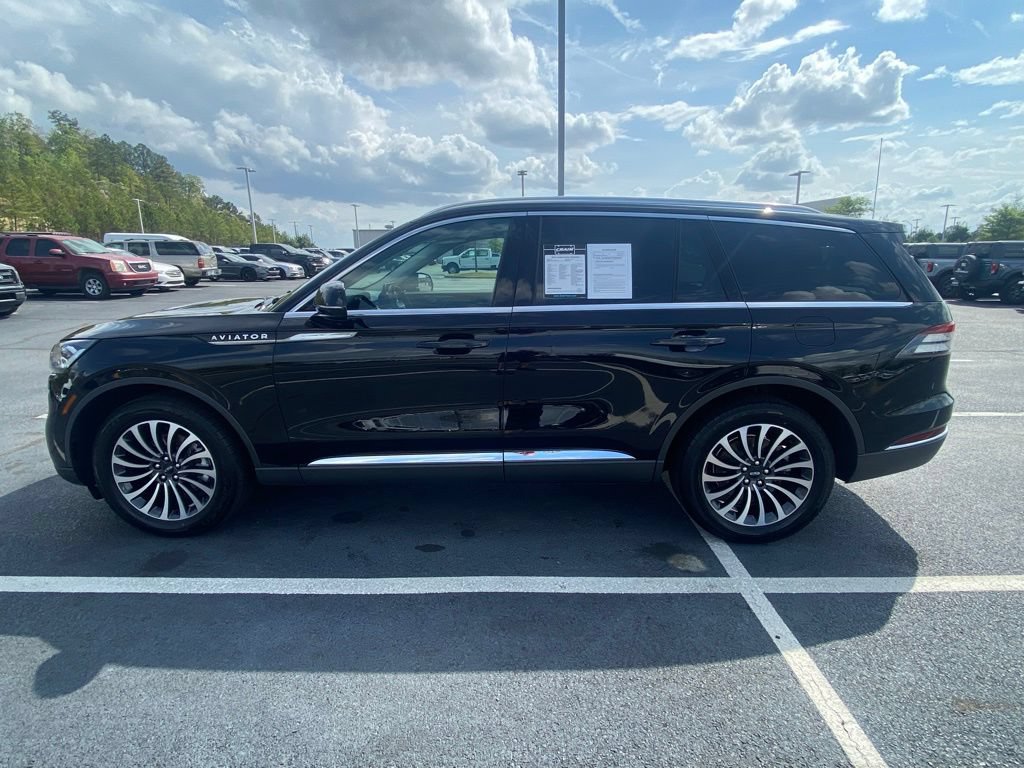 Used 2023 Lincoln Aviator AWD w/ Premium Package image 4