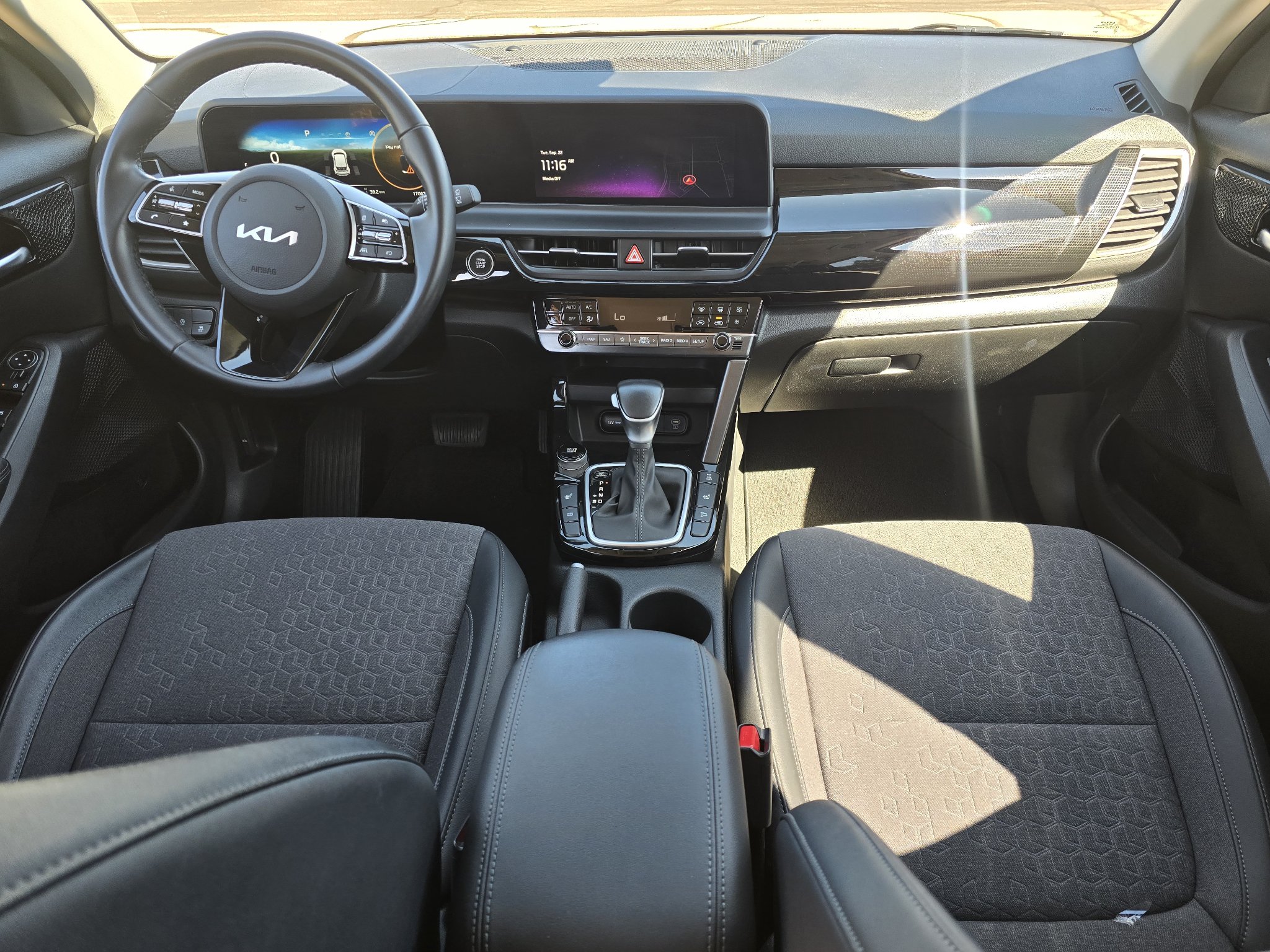 Used 2024 Kia Seltos S AWD/4WD image 27