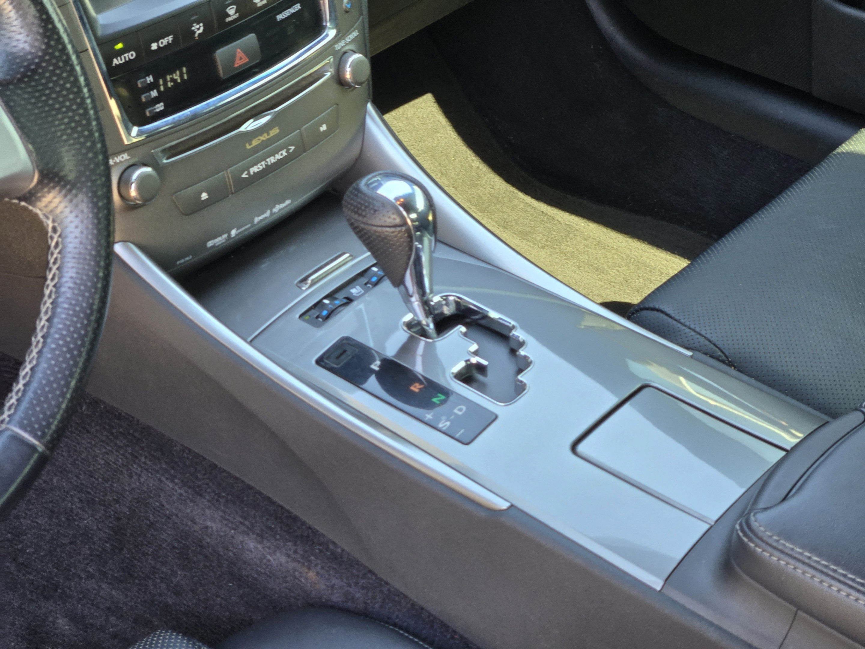 Used 2015 Lexus IS 350C w/ F-Sport Package w/as Tires RWD image 15