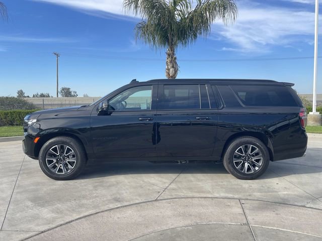Used 2023 Chevrolet Suburban Z71 w/ Off-Road Capability Package image 5