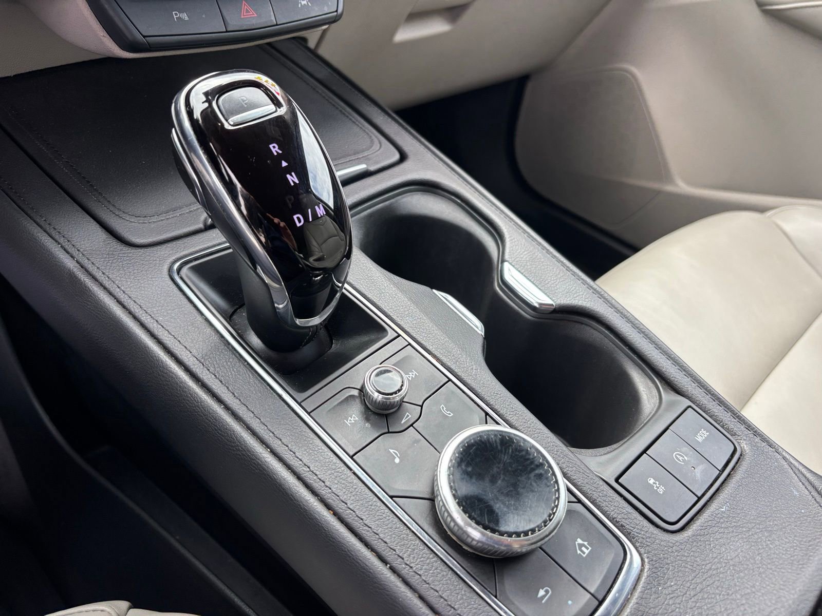 Used 2023 Cadillac XT4 Premium Luxury image 25