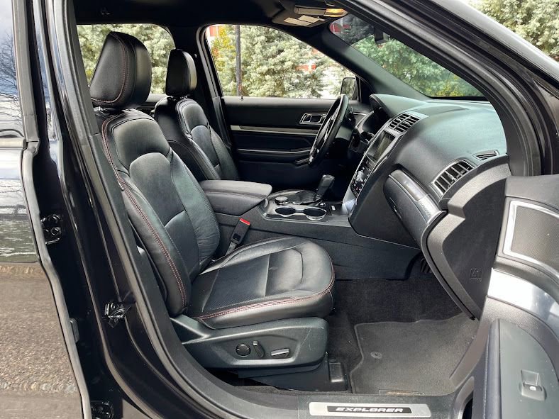 Used 2019 Ford Explorer Sport image 34