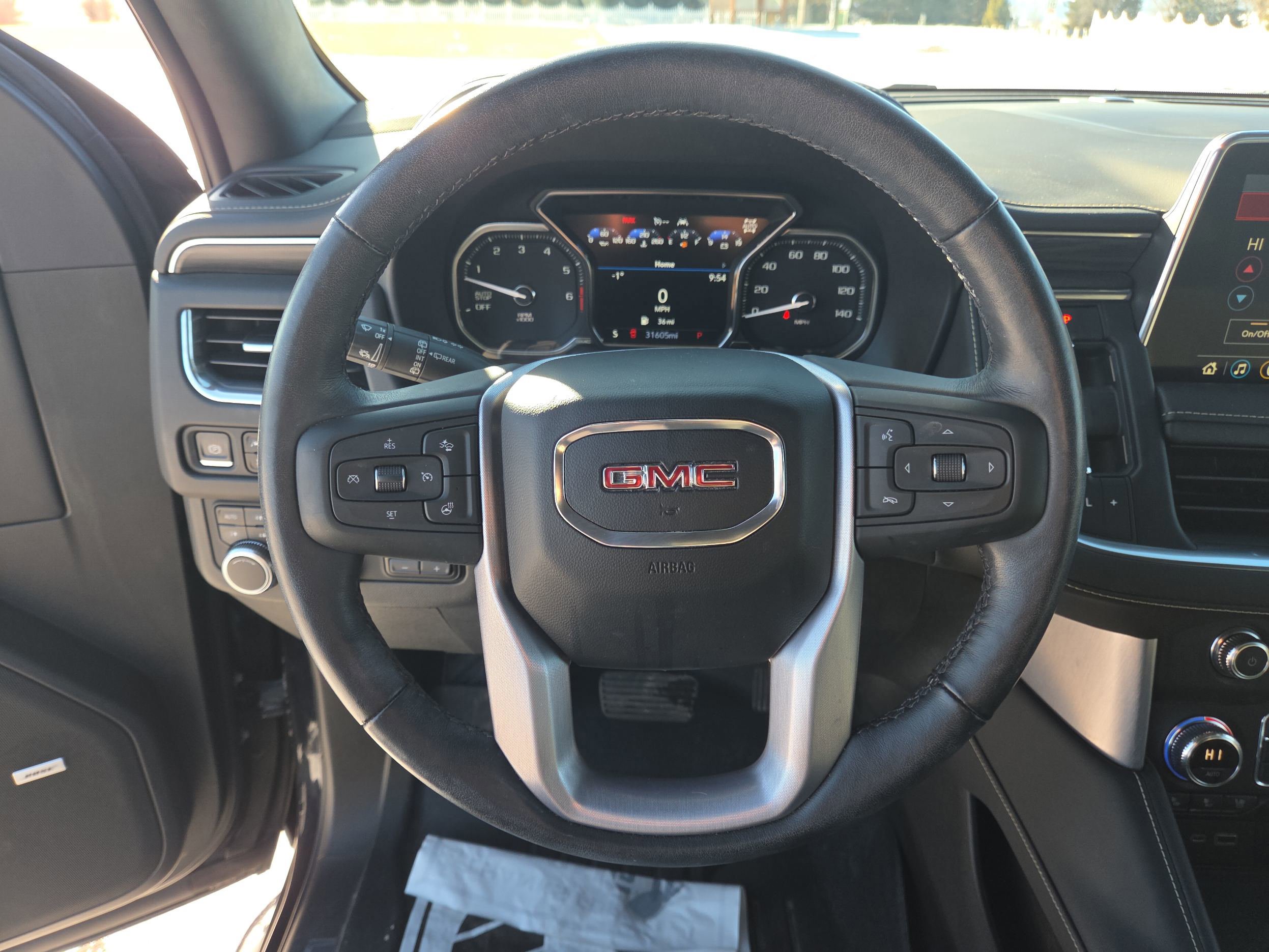 Used 2021 GMC Yukon SLT w/ SLT Luxury Plus Package image 17