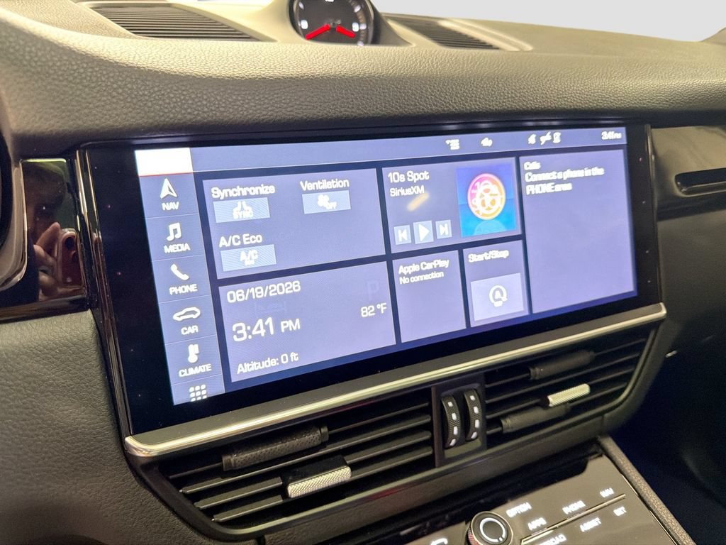 Certified 2020 Porsche Cayenne AWD/4WD image 16