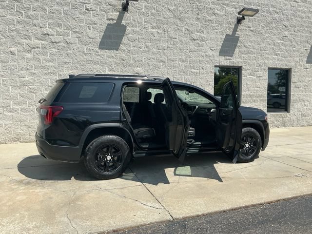 Used 2023 GMC Acadia AT4 w/ Technology Package AWD/4WD image 12