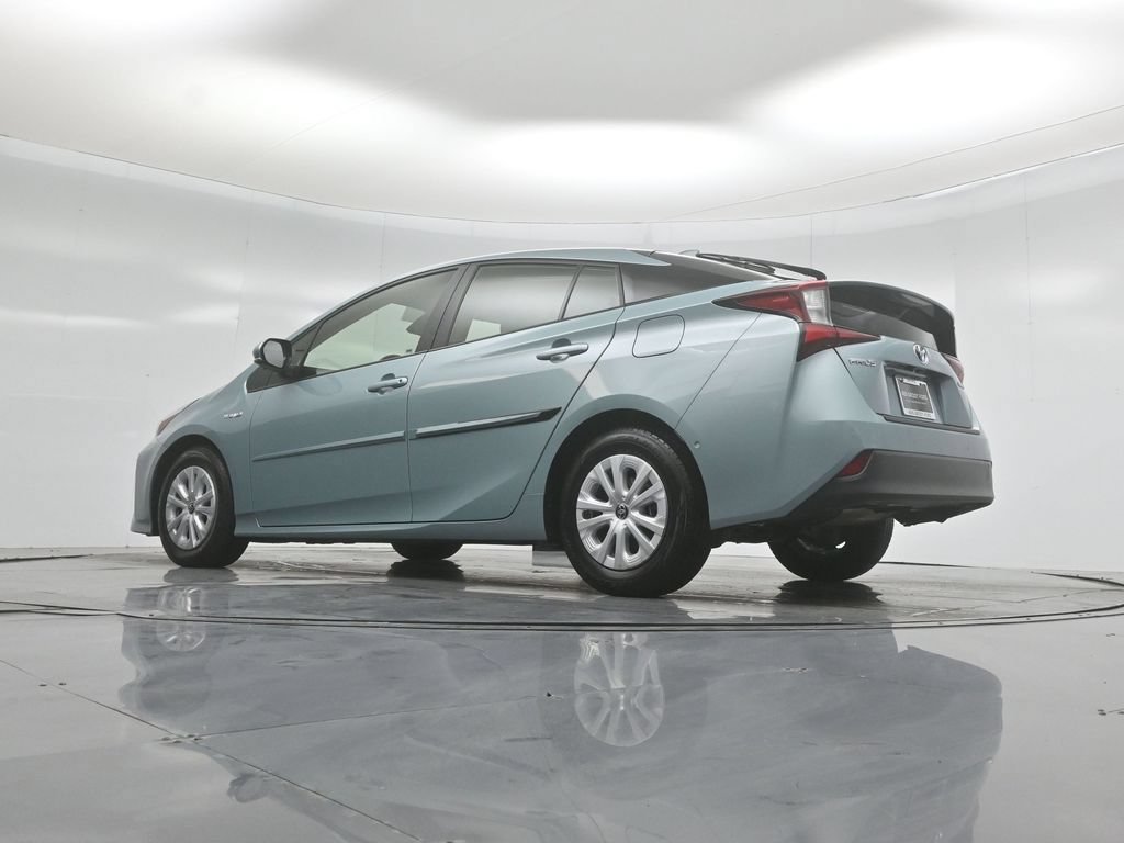 Used 2021 Toyota Prius LE FWD image 46