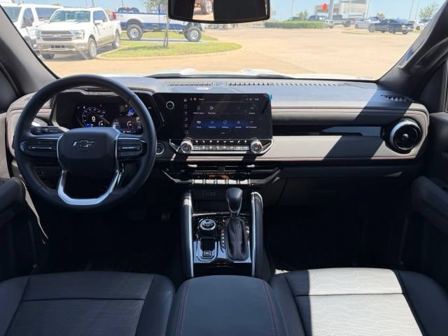 Used 2024 Chevrolet Colorado Z71 w/ Z71 Convenience Package 2 AWD/4WD image 21