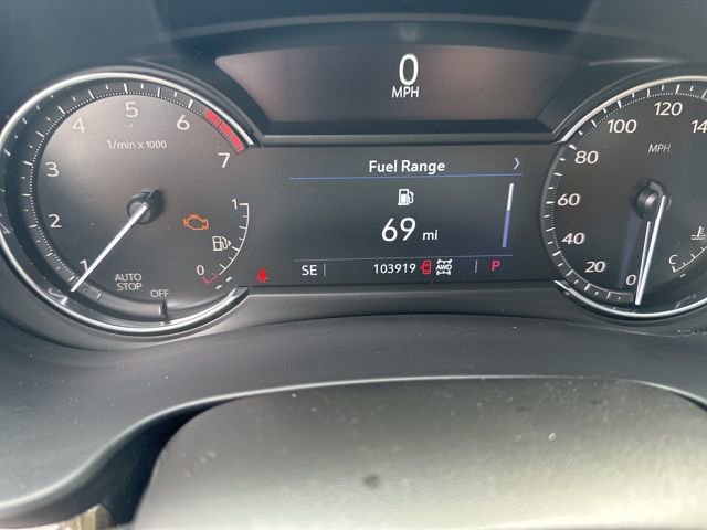 Used 2021 Cadillac XT4 Premium Luxury image 16