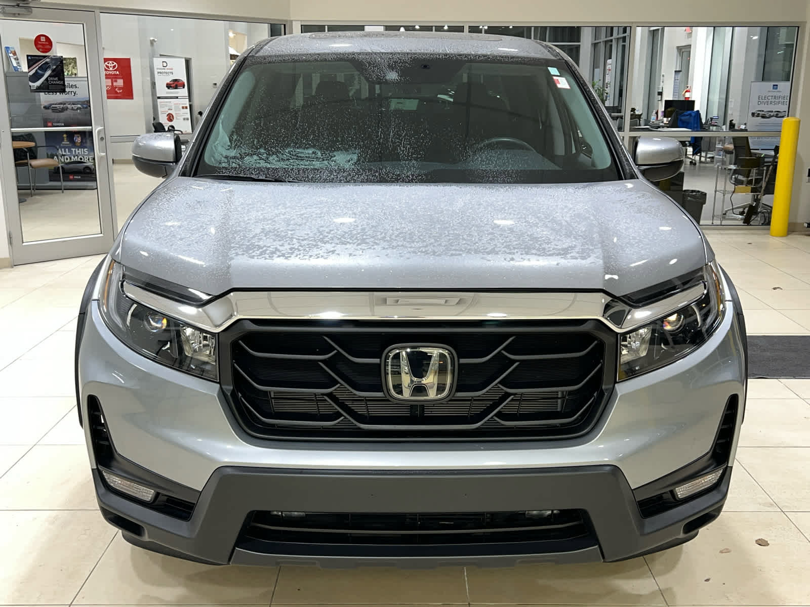 Certified 2023 Honda Ridgeline RTL image 3
