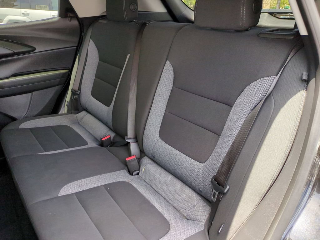 Used 2025 Chevrolet TrailBlazer LT AWD/4WD image 27