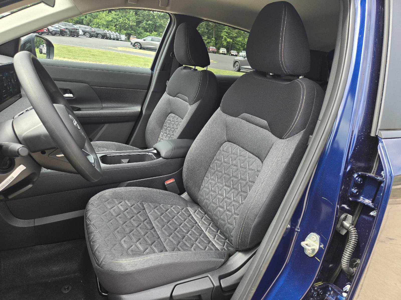 New 2026 Nissan Kicks SV w/ Cold Weather Package FWD image 10