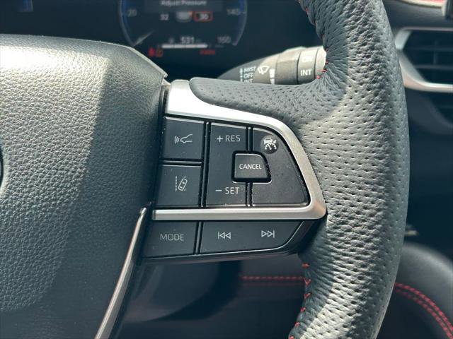 Certified 2025 Toyota Sienna XSE image 43