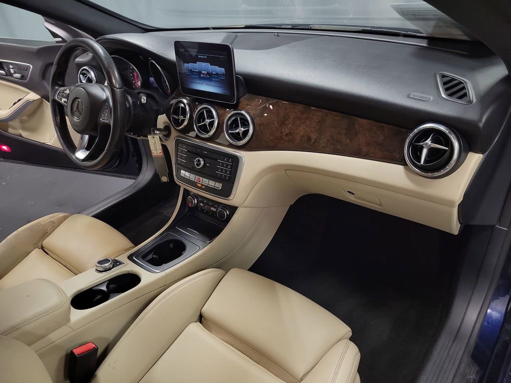 Used 2018 Mercedes-Benz CLA 250 image 24
