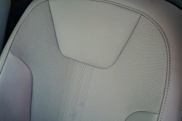 Certified 2023 Kia Niro EX Touring image 23