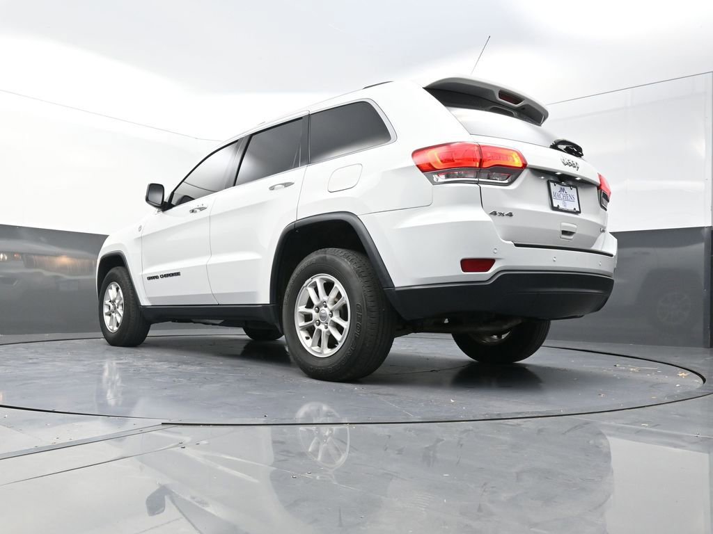 Used 2019 Jeep Grand Cherokee Laredo AWD/4WD image 27