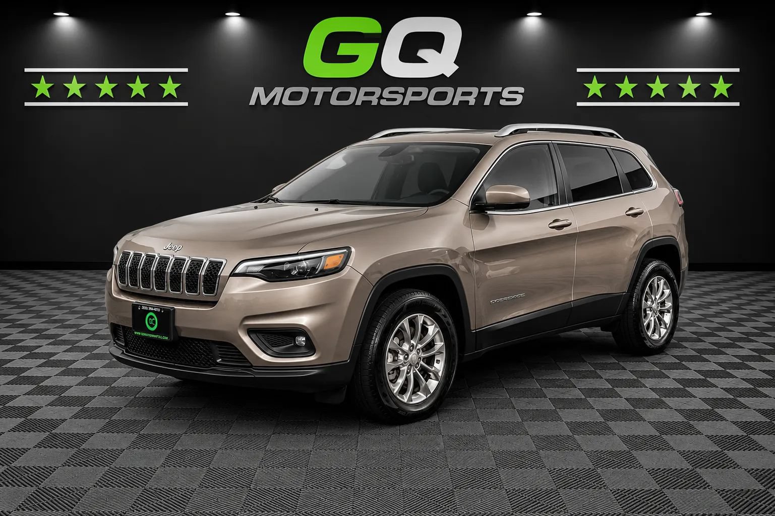 Used 2019 Jeep Cherokee Latitude Plus AWD/4WD image 3