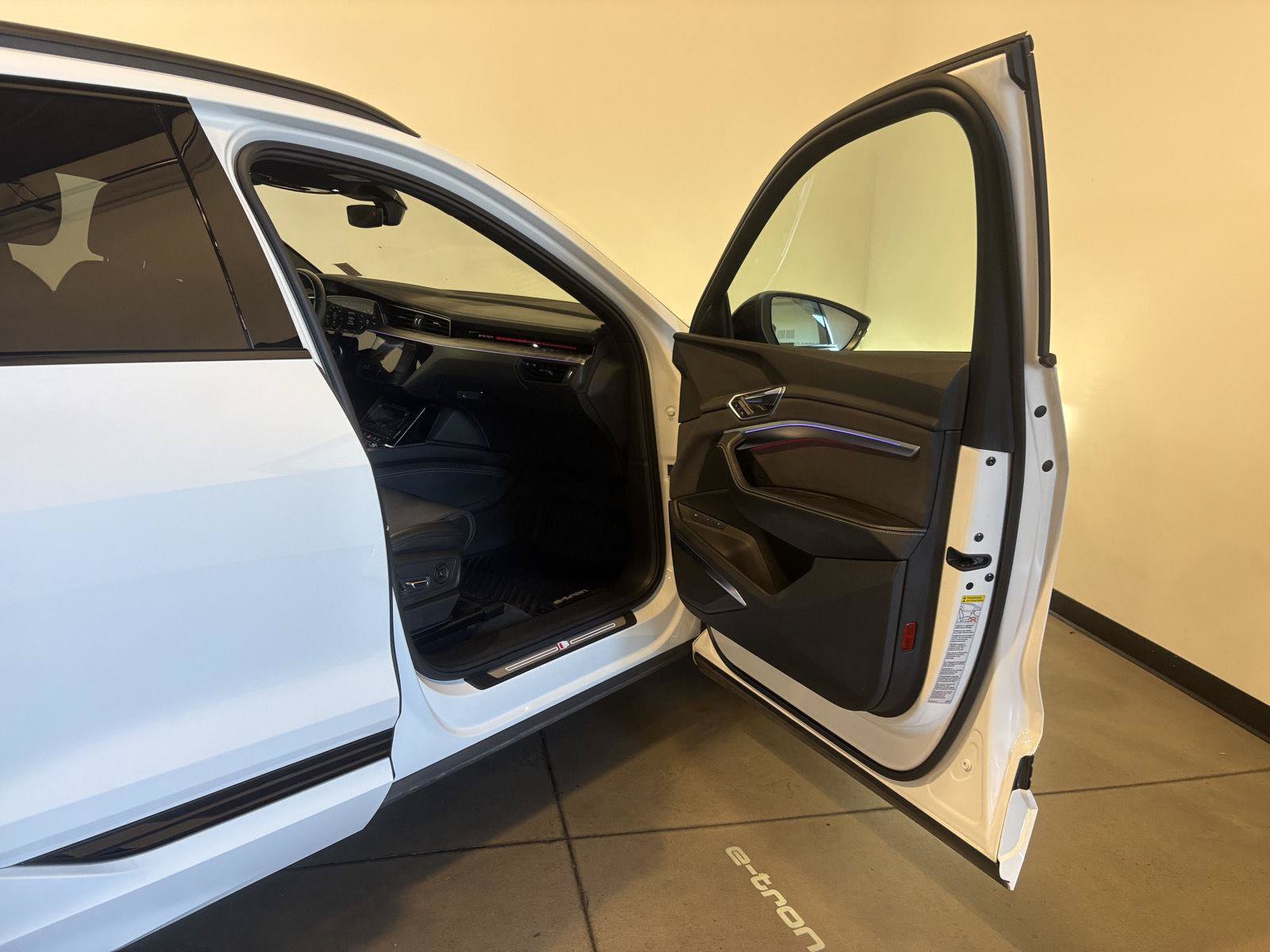 Used 2023 Audi e-tron Chronos w/ Chronos Package AWD/4WD image 56
