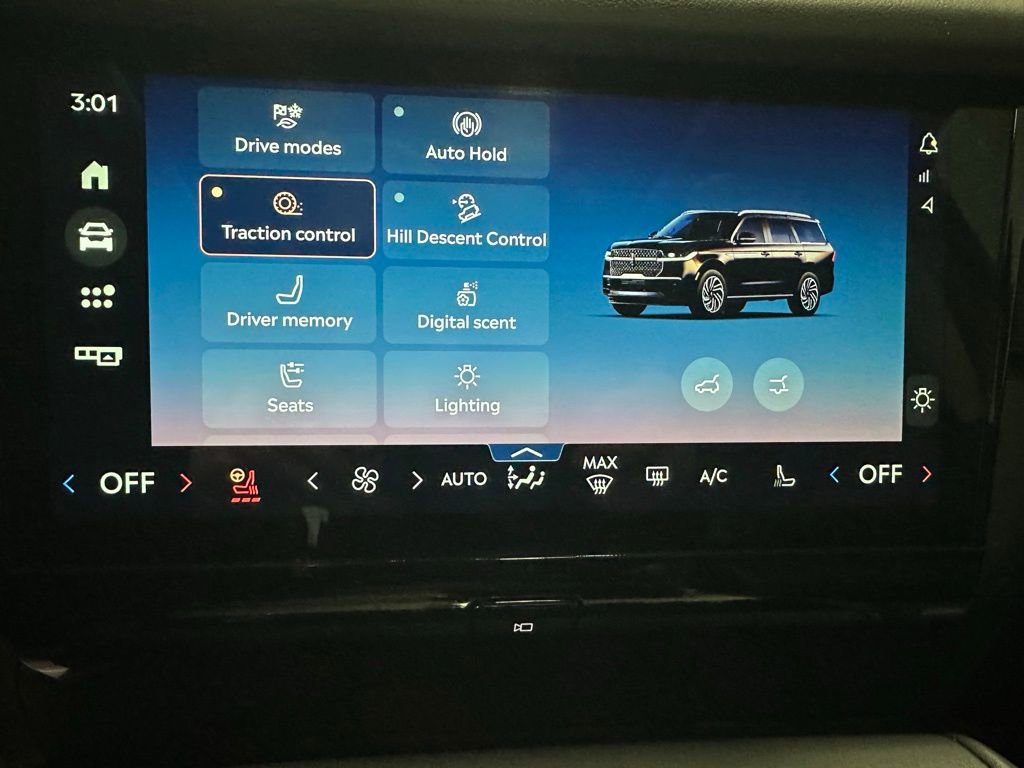 Used 2025 Lincoln Navigator Reserve image 28