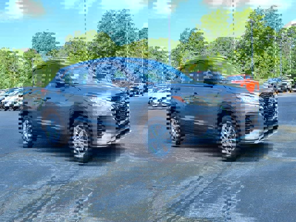 New 2025 Nissan Kicks Play S image 1