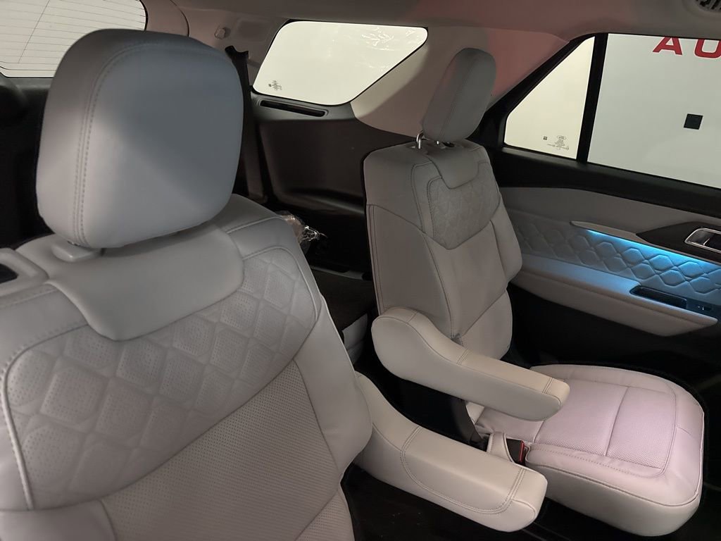 New 2026 Ford Explorer Platinum w/ LUX Leather Package image 30