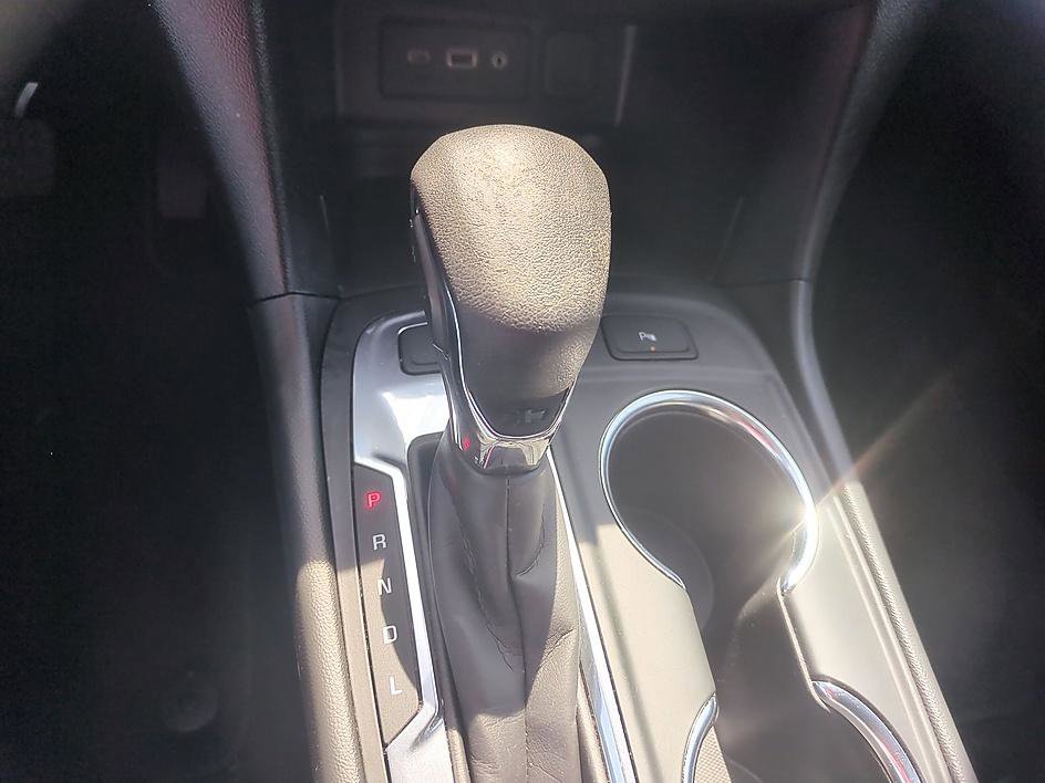 Used 2022 Chevrolet Equinox LT AWD/4WD image 23