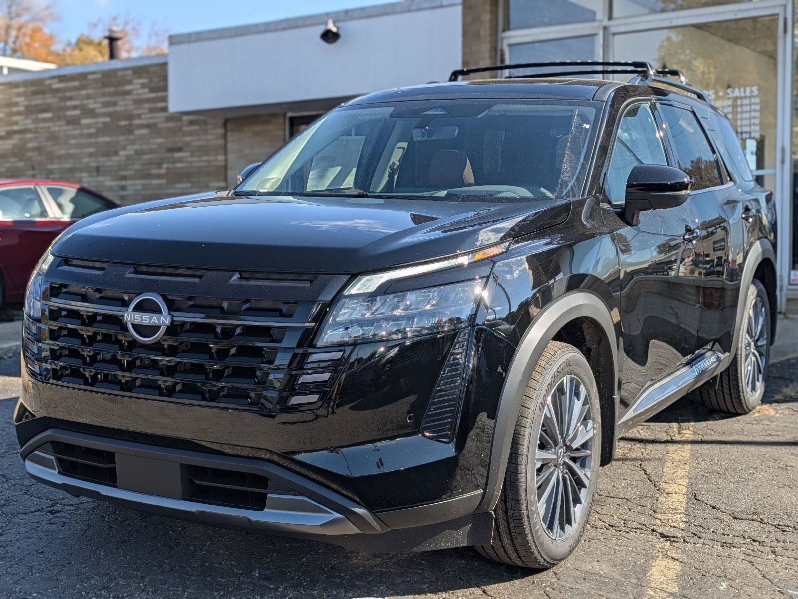 New 2026 Nissan Pathfinder Platinum AWD/4WD image 4
