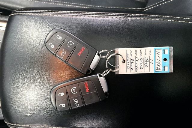 Used 2014 Jeep Grand Cherokee Limited w/ Luxury Group II AWD/4WD image 37
