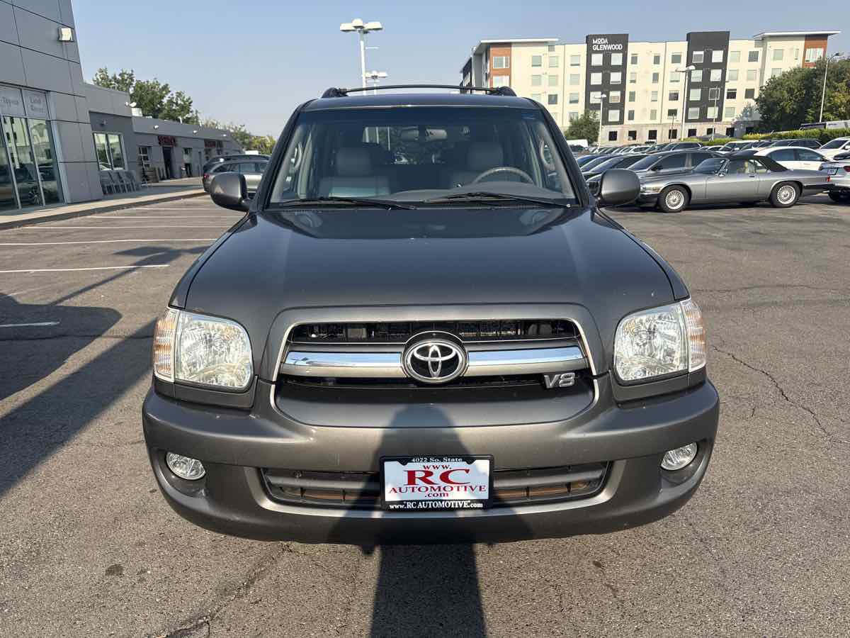 Used 2005 Toyota Sequoia Limited AWD/4WD image 3