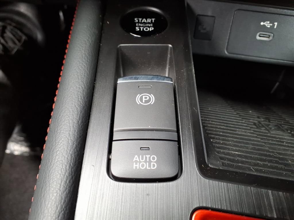New 2026 Nissan Kicks SR w/ SR Premium Package image 32
