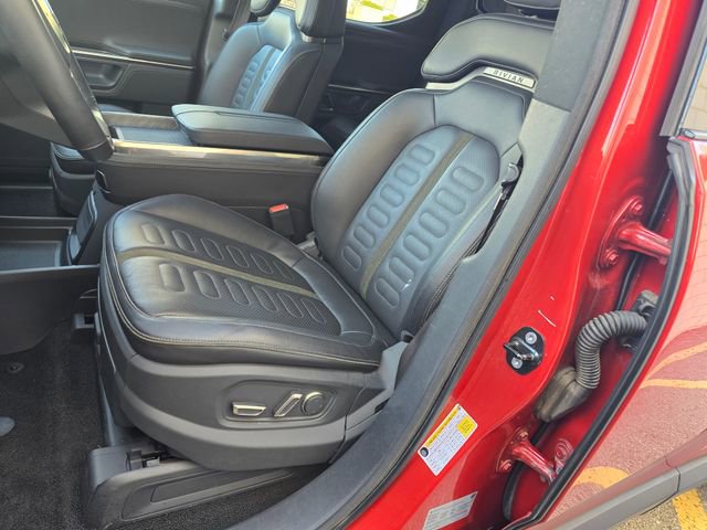 Used 2022 Rivian R1T Adventure image 18