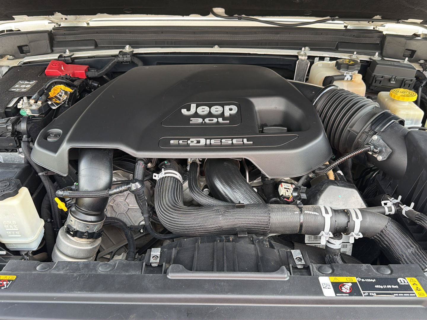Used 2021 Jeep Wrangler Unlimited Sahara w/ Dual Top Group AWD/4WD image 35